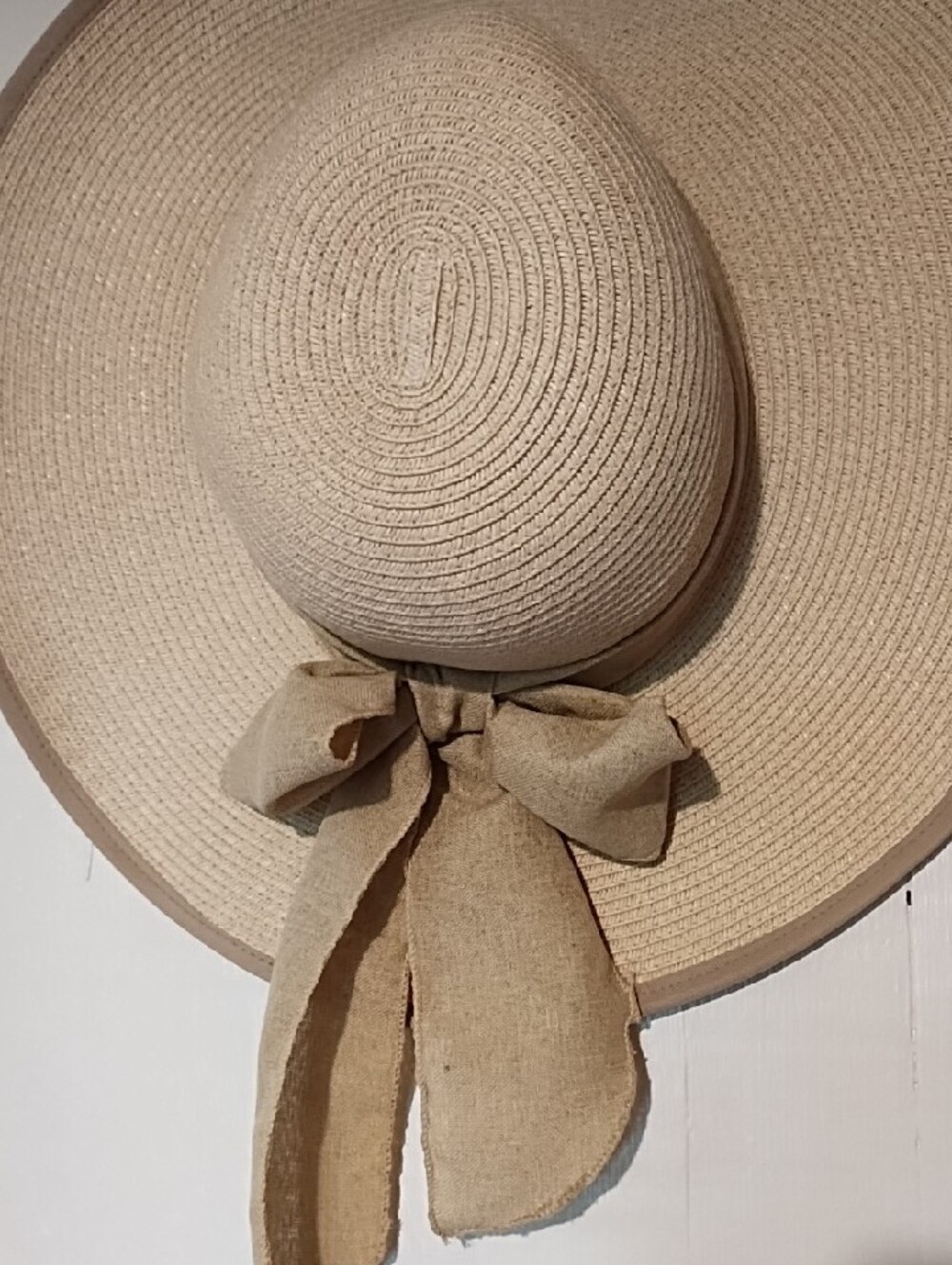Wide Brim Straw Sun Hat with Decorative Bow - Natural Like New. OSFM. - Picture 2 of 13